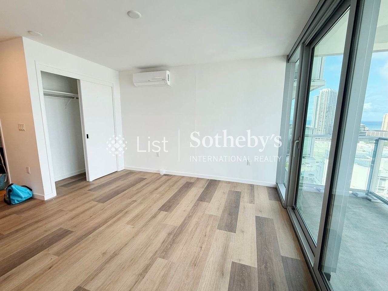 1515 Liona St #2208L - Photo 7 of 19
