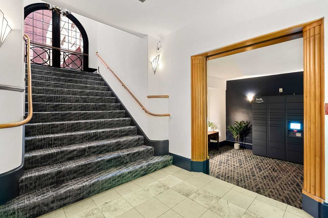 5th & Mercer - Photo 7 of 28