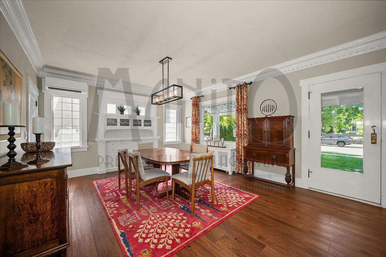 627 E 23rd Ave - Photo 4 of 26