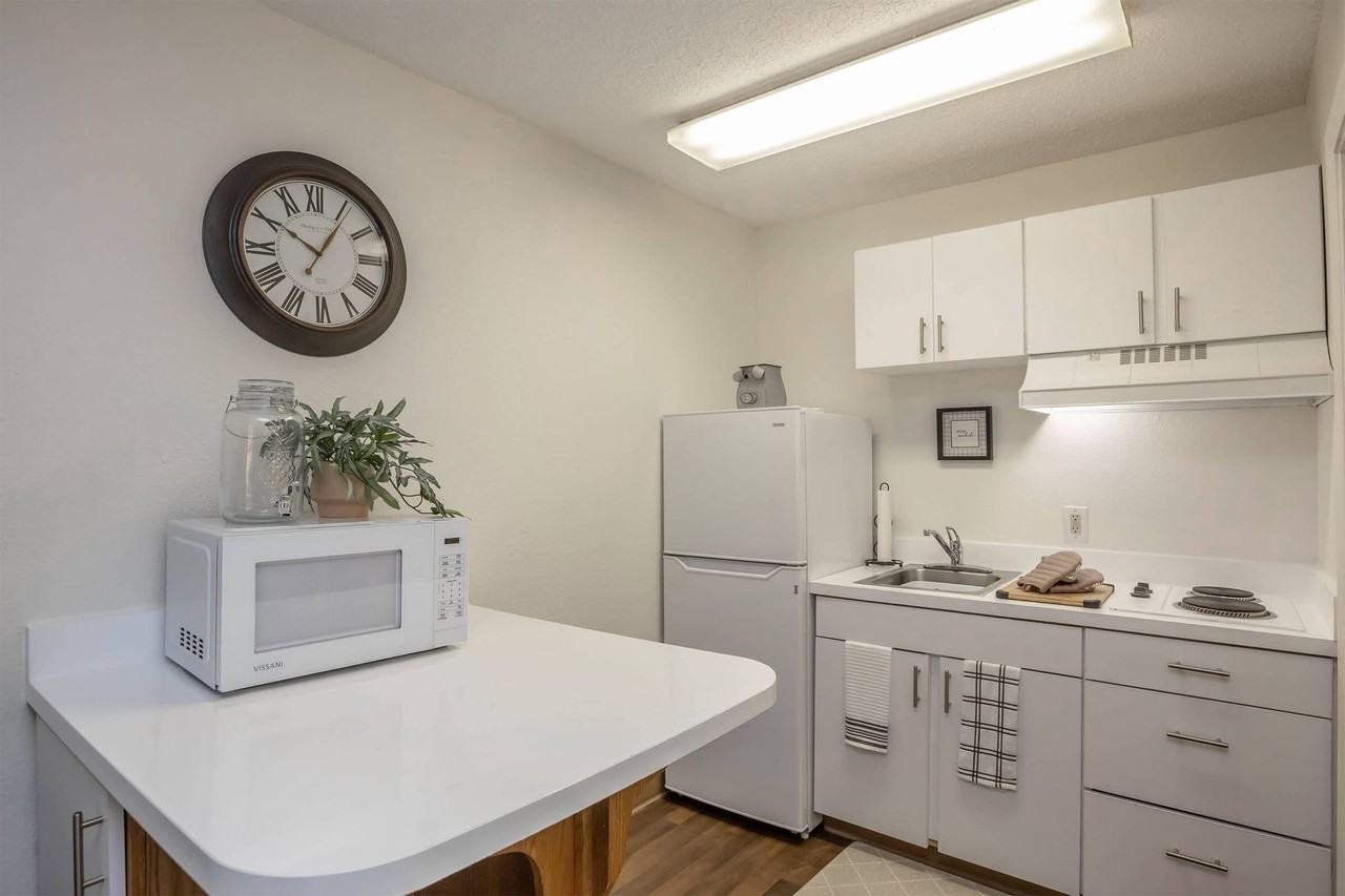 Vivo Living Forest Hills - Photo 4 of 27