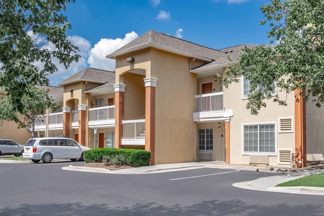 Vivo Living North Woods - Photo 6 of 30