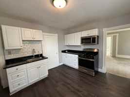 featured image of 917 Charles Ave