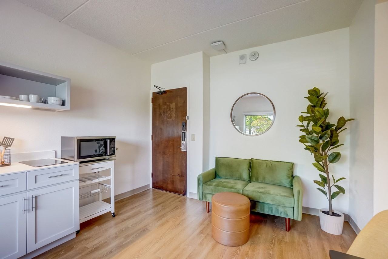 Vivo Living Raleigh - Photo 2 of 40