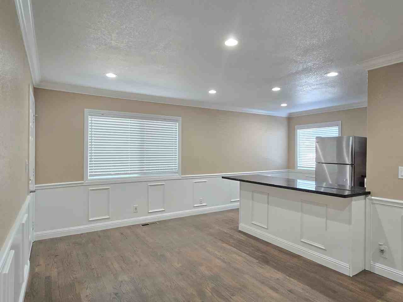 450 California St #1 - Photo 4 of 9