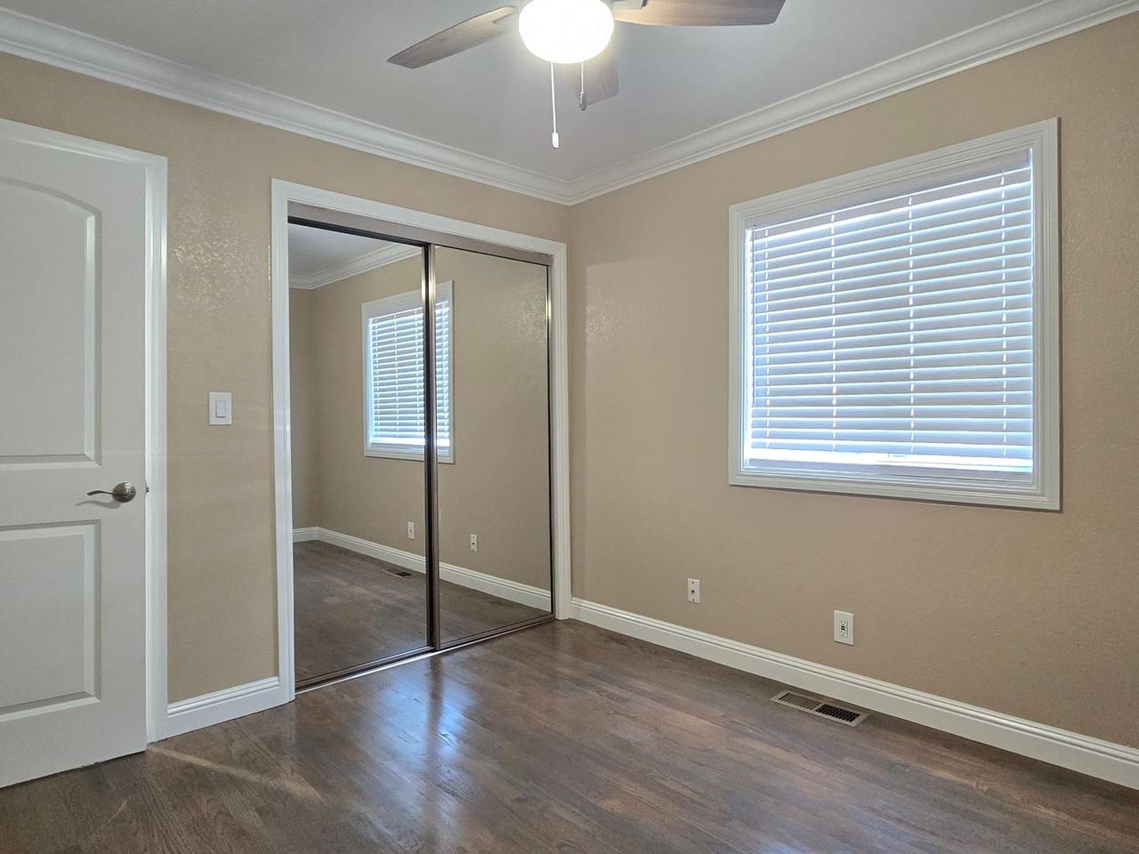 450 California St #1 - Photo 7 of 9