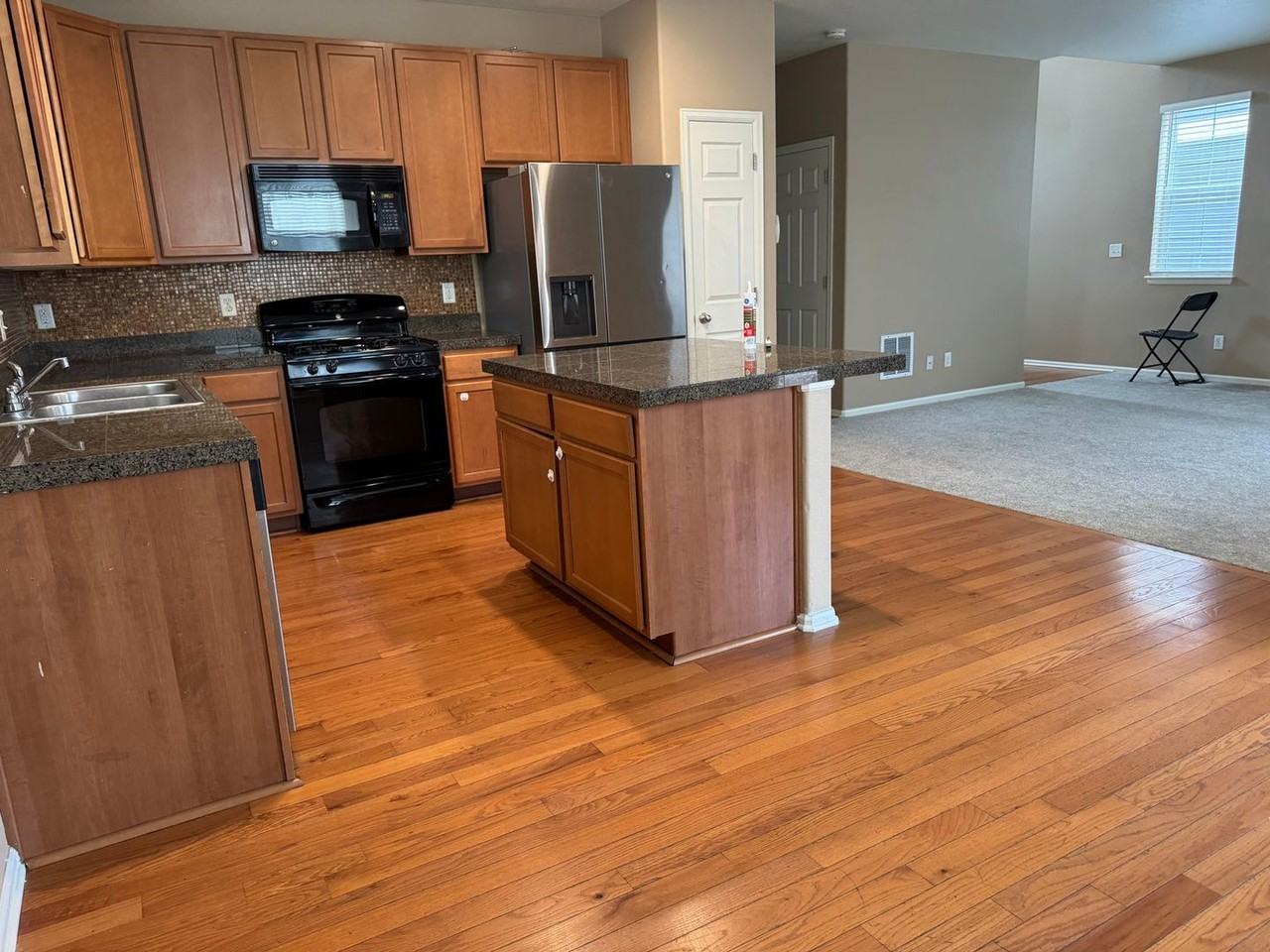 4852 South Picadilly Court - Photo 5 of 12