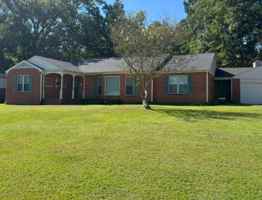 featured image of 504 Fleming Dr