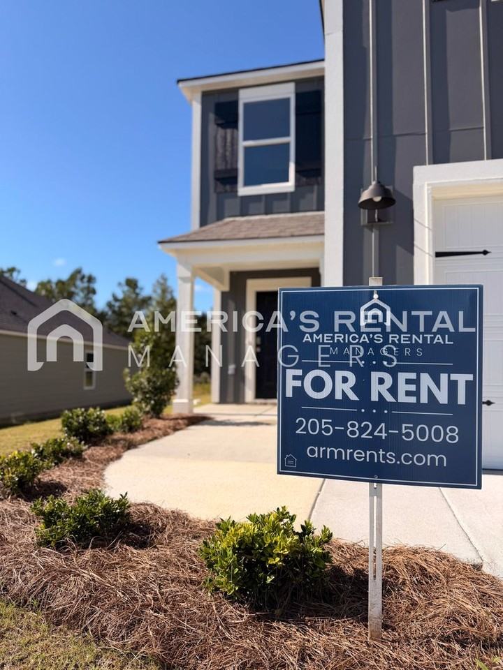 605 Sterling Place - Photo 4 of 45