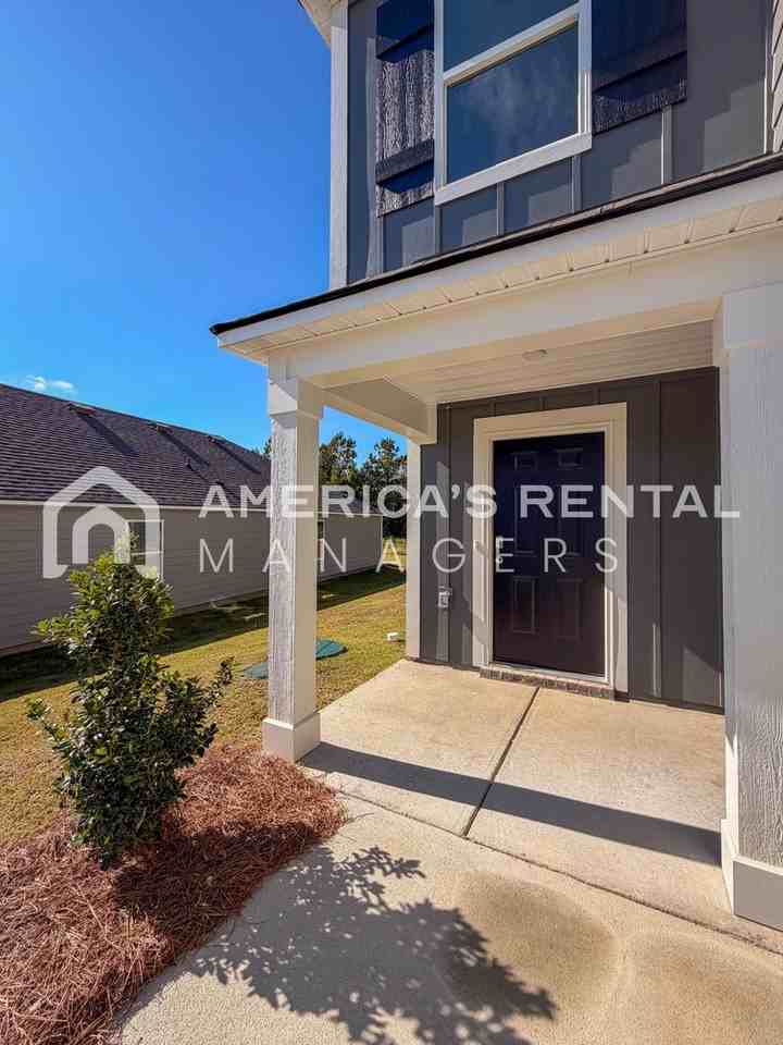 605 Sterling Place - Photo 5 of 45