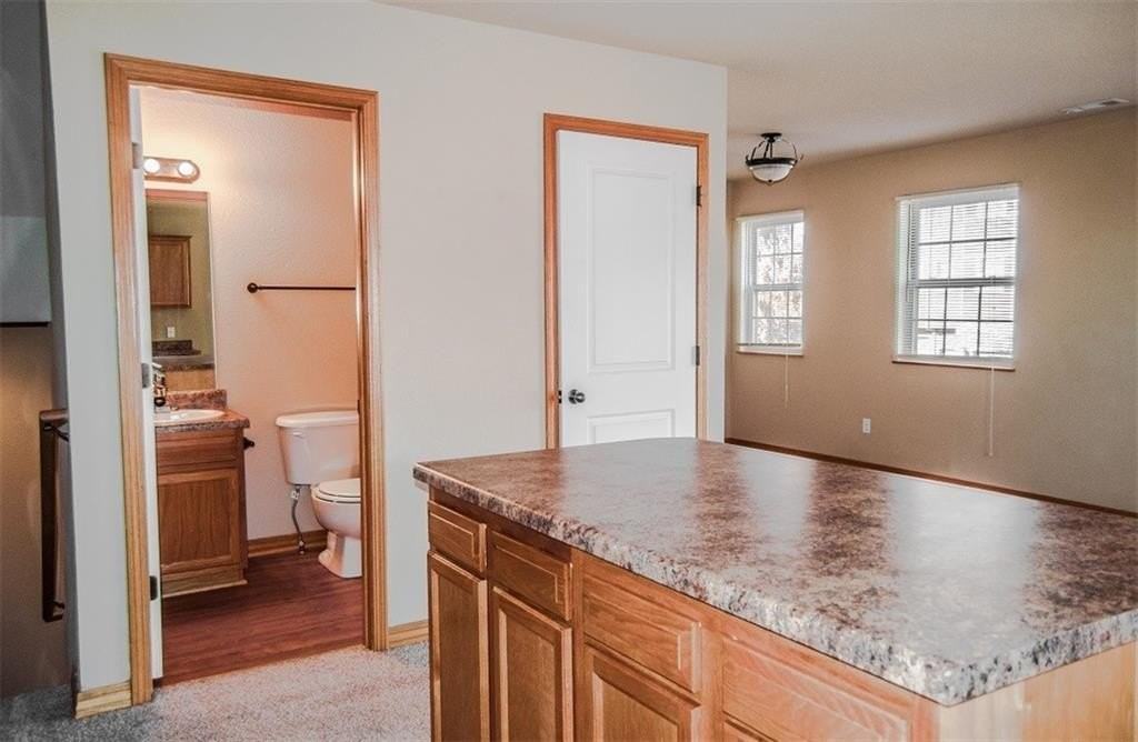 2866 W Hillshire Dr - Photo 2 of 13