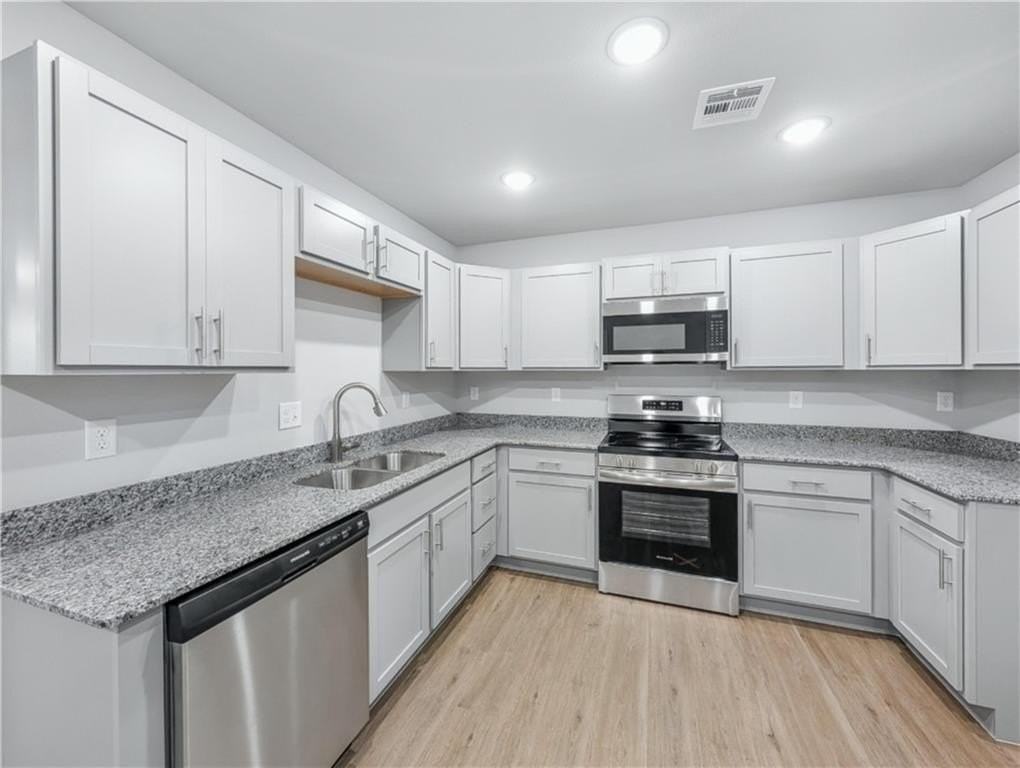 6304 Nw Kathleen St - Photo 3 of 19