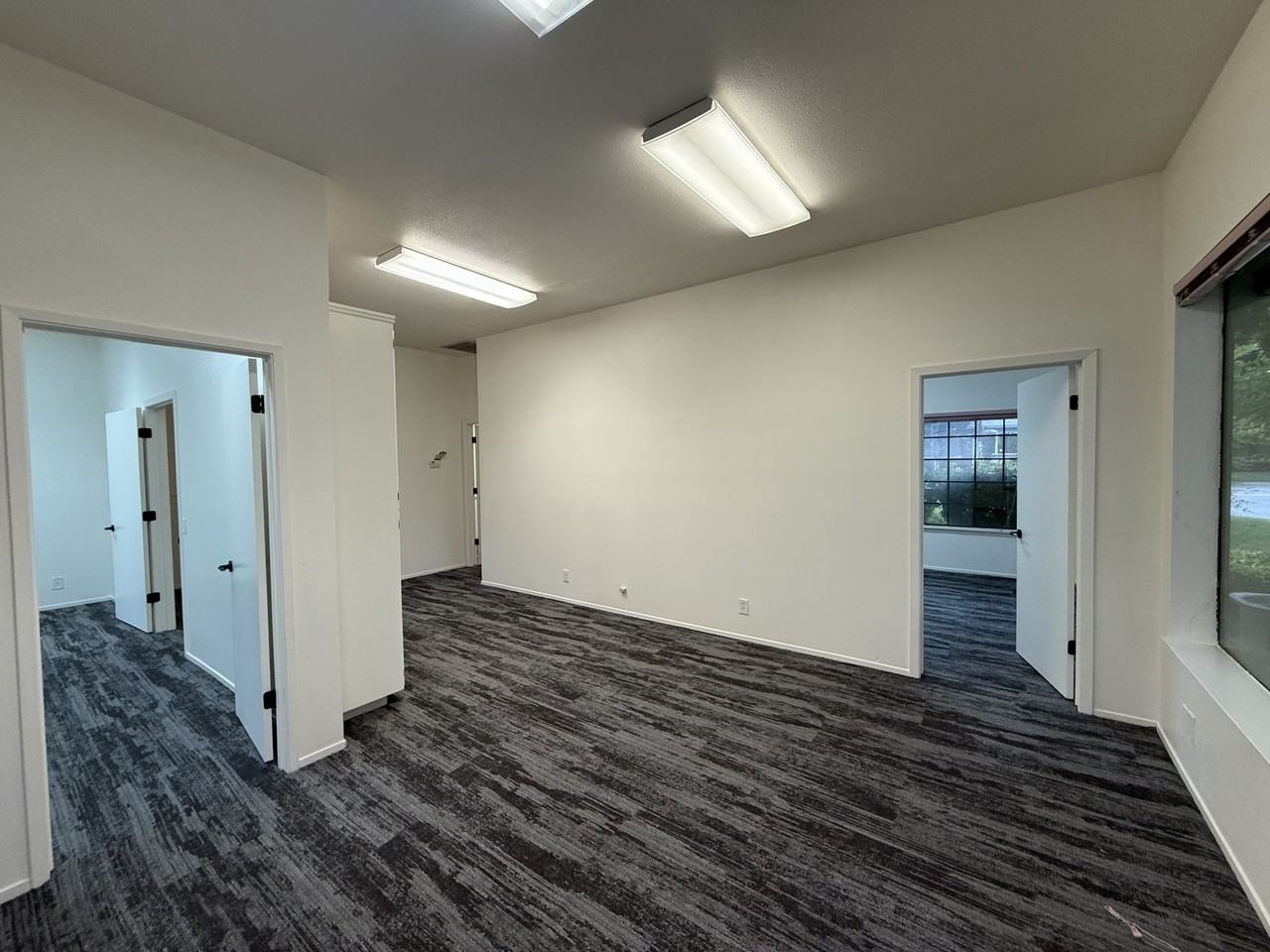 2889 Cohasset Rd. (R) - Photo 2 of 10