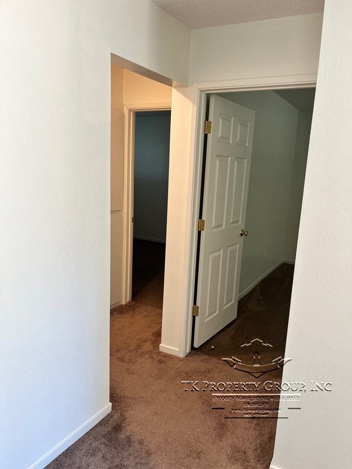 619 Kate Hayes Street - Photo 5 of 9