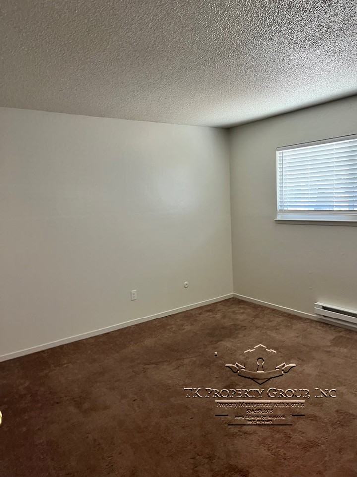 619 Kate Hayes Street - Photo 6 of 9