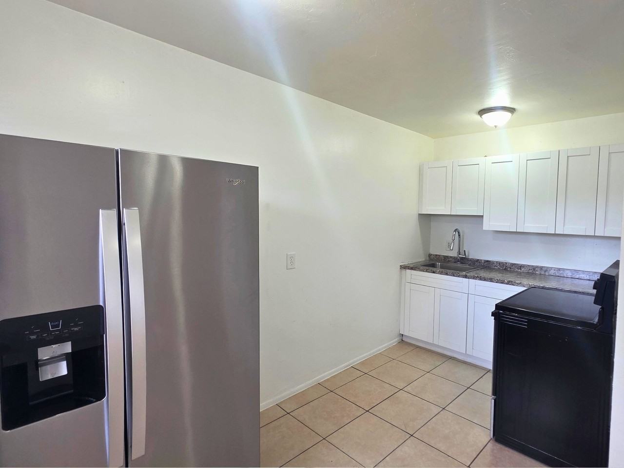 225 South B Street - Photo 2 of 18