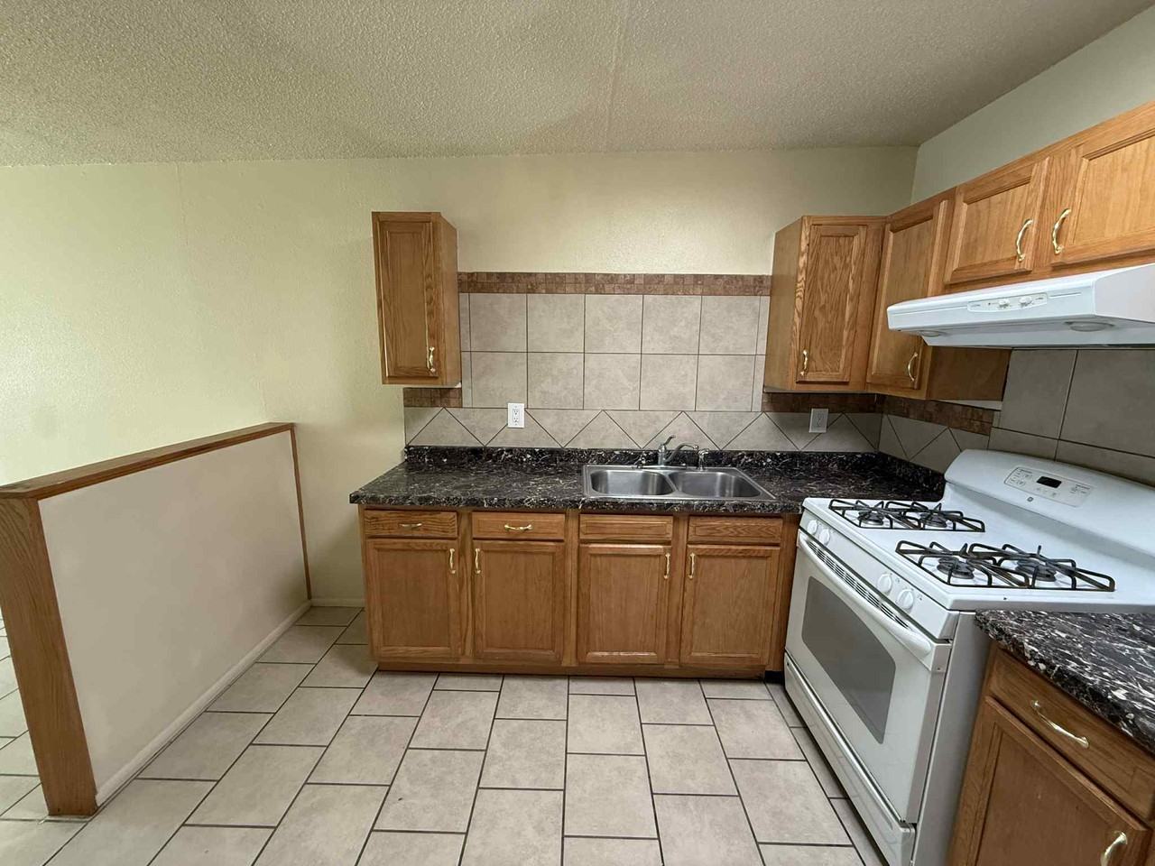 1788 // 5425 East 30th Street #4 - Photo 7 of 20