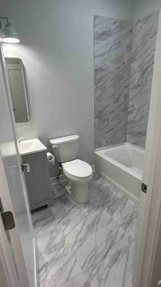 1507 North Sedgwick Street - Photo 3 of 16