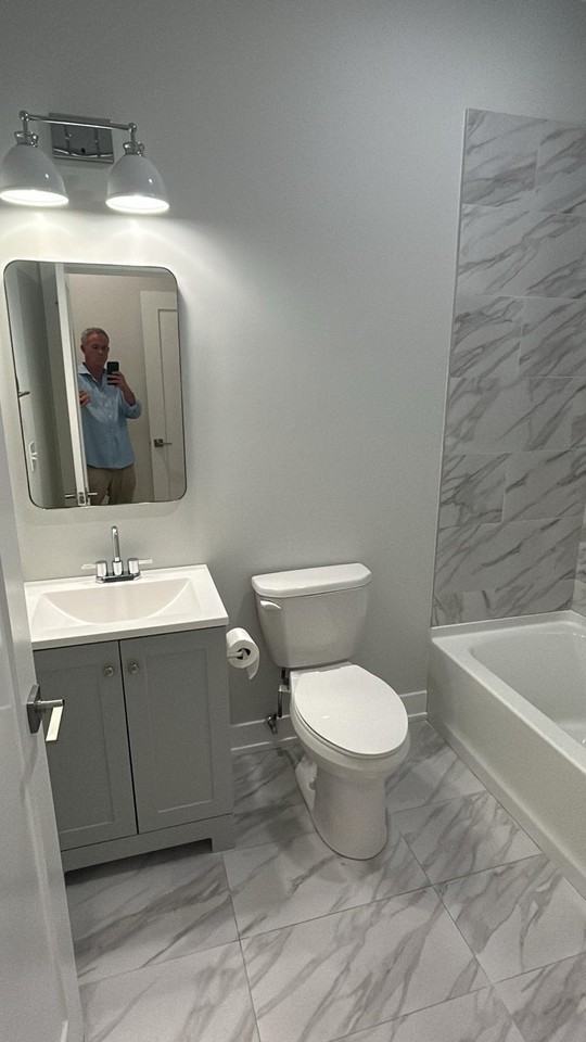 1507 North Sedgwick Street - Photo 5 of 16