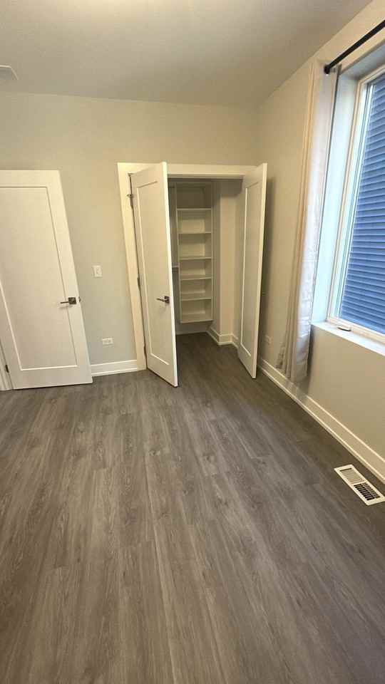 1507 North Sedgwick Street - Photo 6 of 16