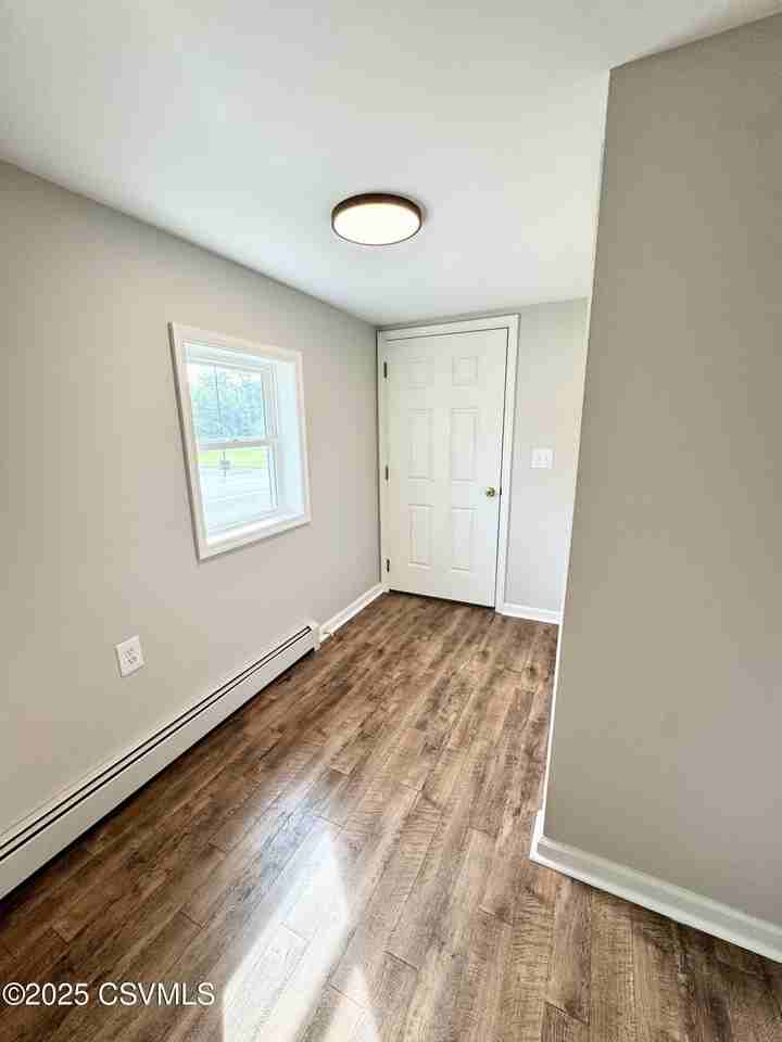 824 N Market St - Photo 7 of 16