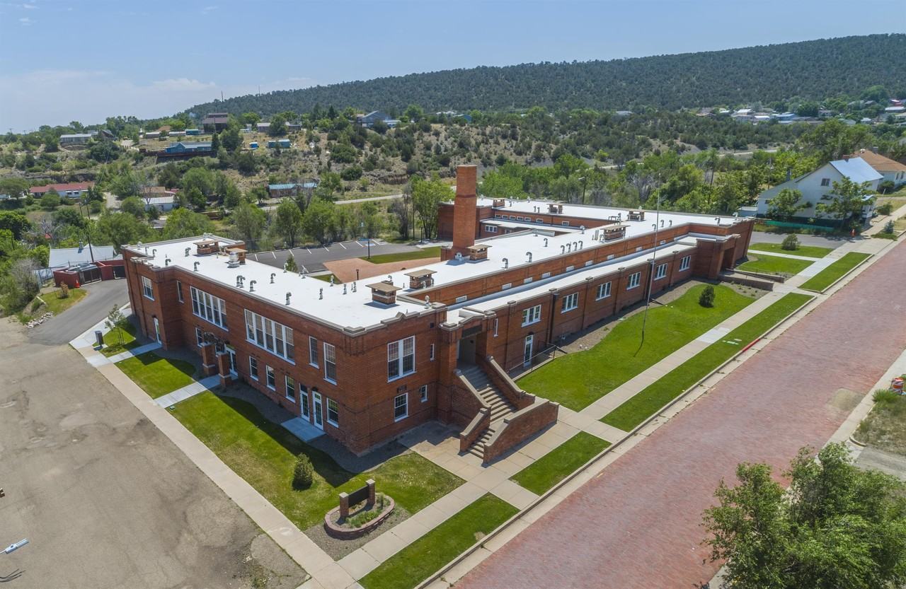 210 East Street - Photo 7 of 20