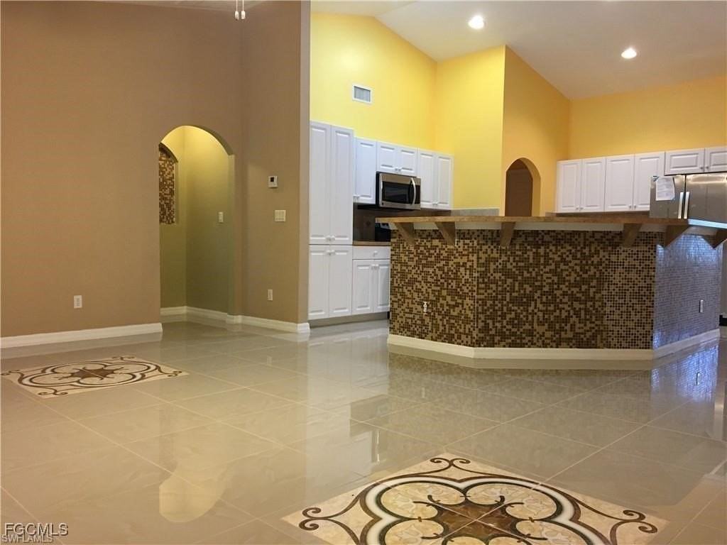 2923 Nw 10th St - Photo 4 of 26