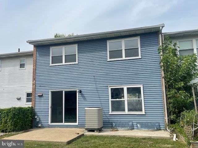 1912 Arrowood Drive - Photo 2 of 16