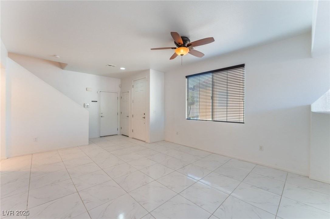 5269 Brazelton St - Photo 4 of 23