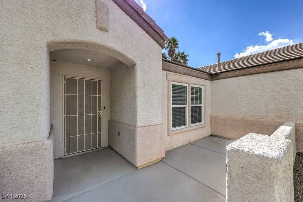 2705 Port Lewis Ave - Photo 4 of 29