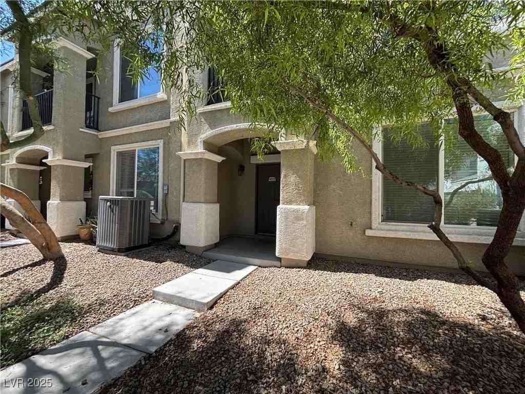 4512 Townwall St - Photo 2 of 50