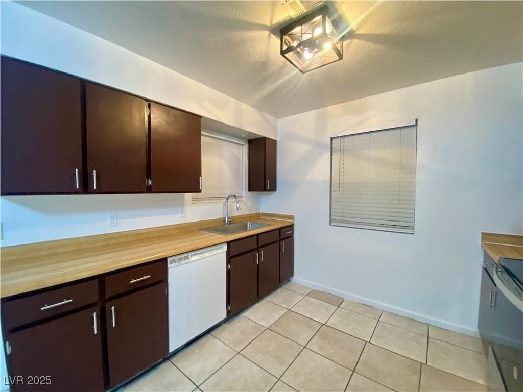 5284 Hagemann Ln #D - Photo 5 of 30