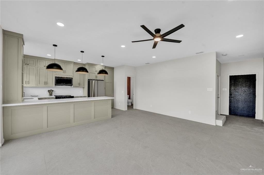 920 S Bicentennial Blvd - Photo 3 of 26