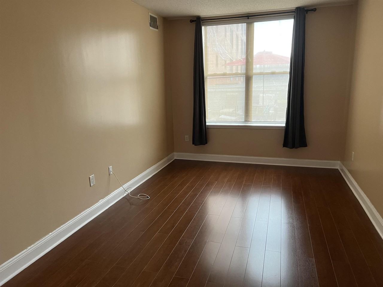 4315 Park Ave #2I - Photo 3 of 19