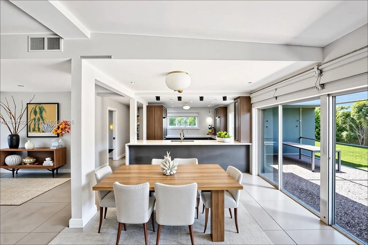 1940 Ne 185th Ter - Photo 6 of 28