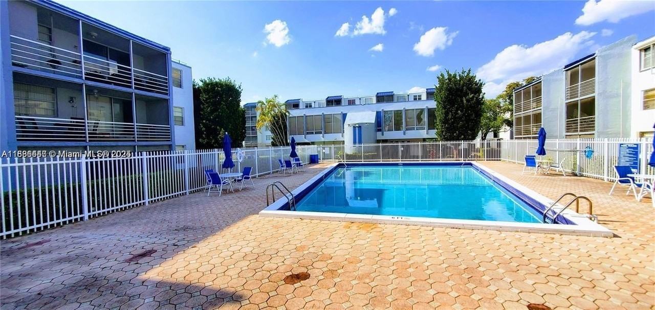 14150 Sw 84th St #303I - Photo 4 of 24