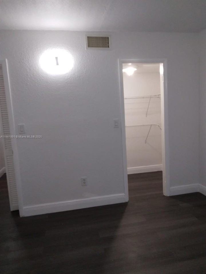 14850 Naranja Lakes Blvd #B4G - Photo 5 of 11