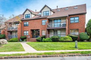 featured image of 95 Beverly Hill Ter #E