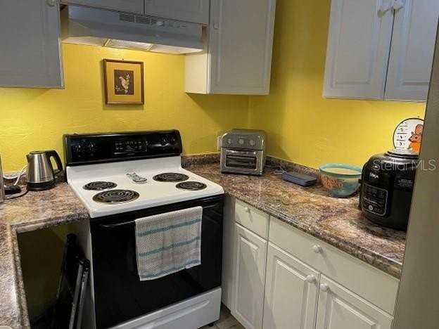 13608 Nw 145th Ave - Photo 3 of 10