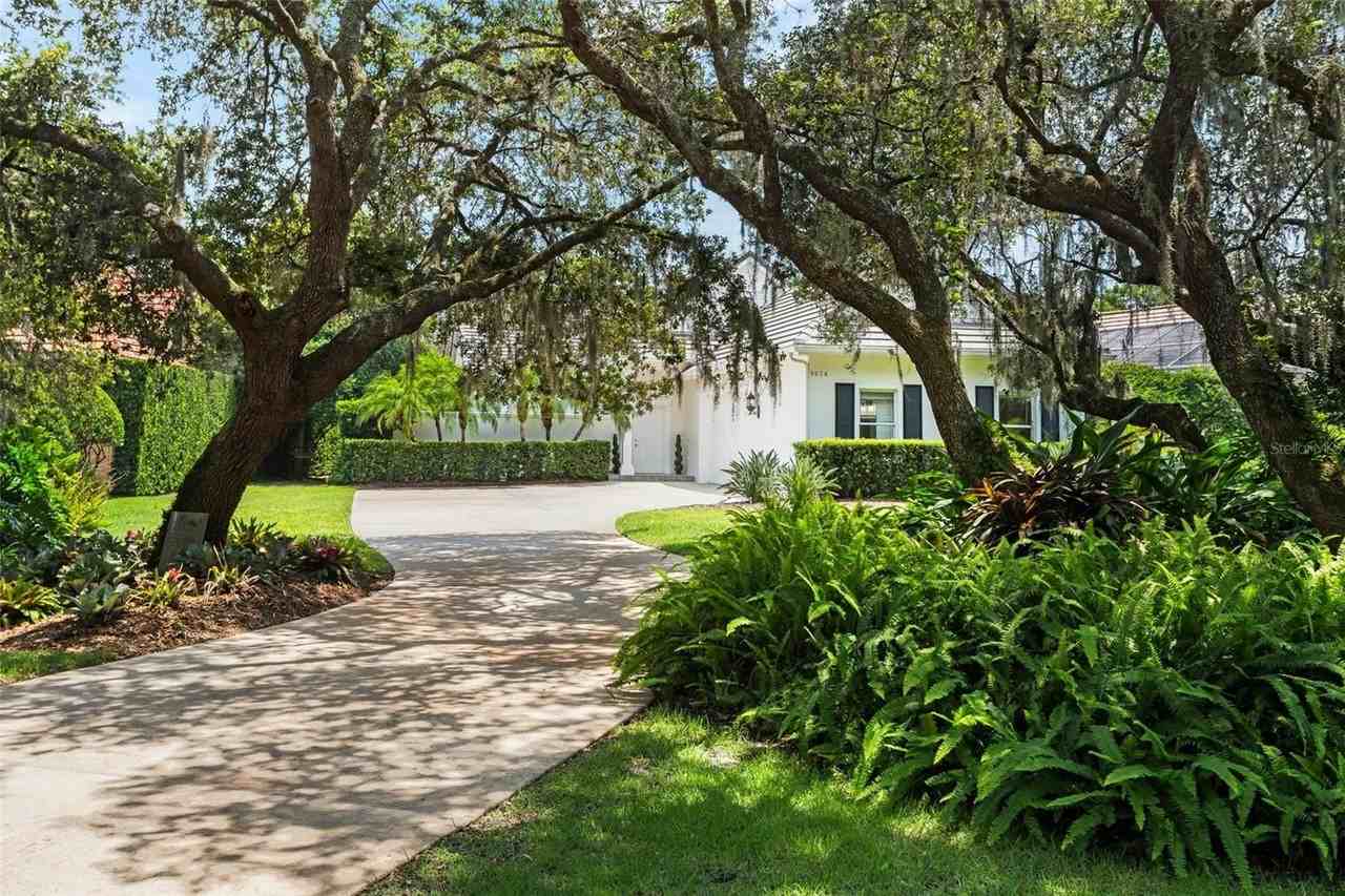 9656 Bryanston Dr - Photo 6 of 50