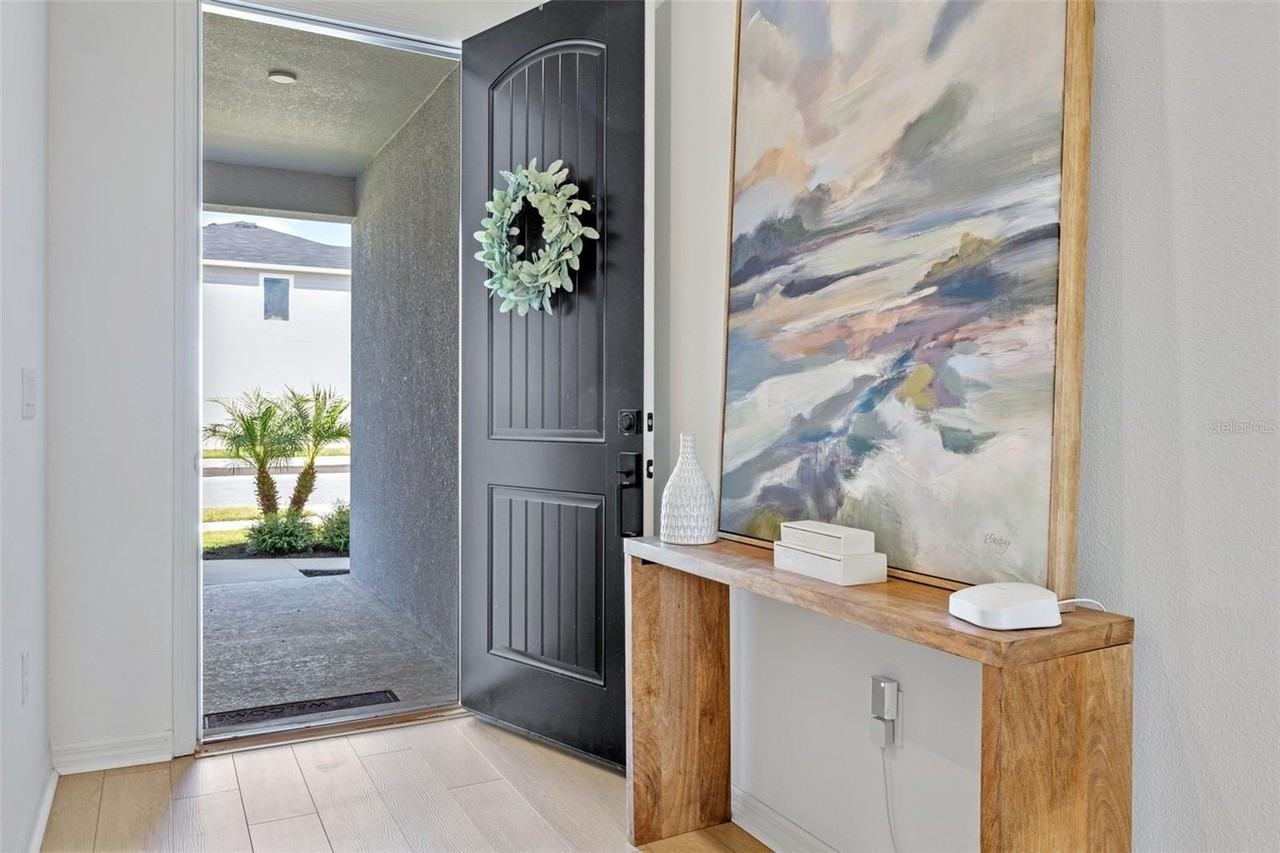 625 Overpool Ave - Photo 3 of 31