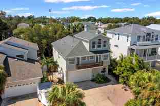 506 Oceanview Ave - Photo 1 of 1