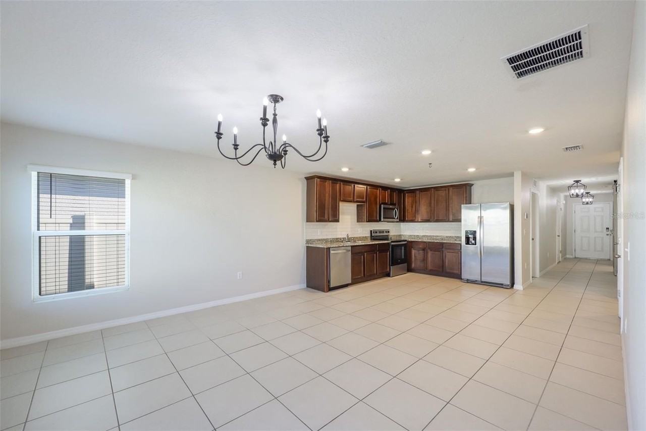 17071 Oval Rum Dr - Photo 7 of 35