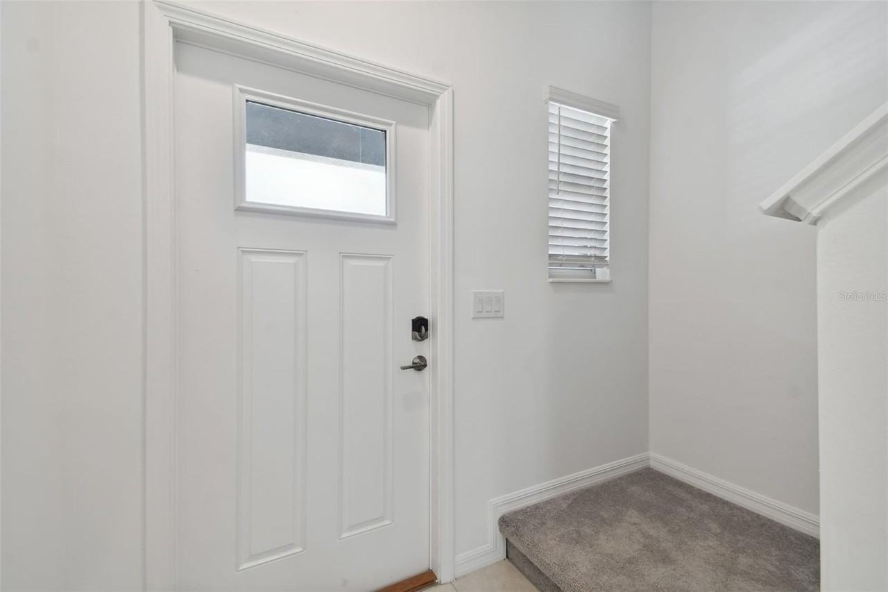 9653 Ashworth Pl - Photo 7 of 50