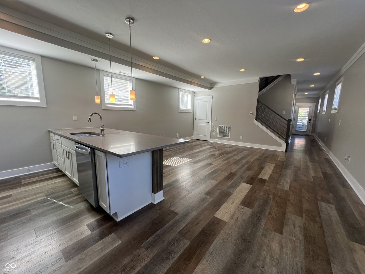 4077 Rookwood Ave - Photo 6 of 30