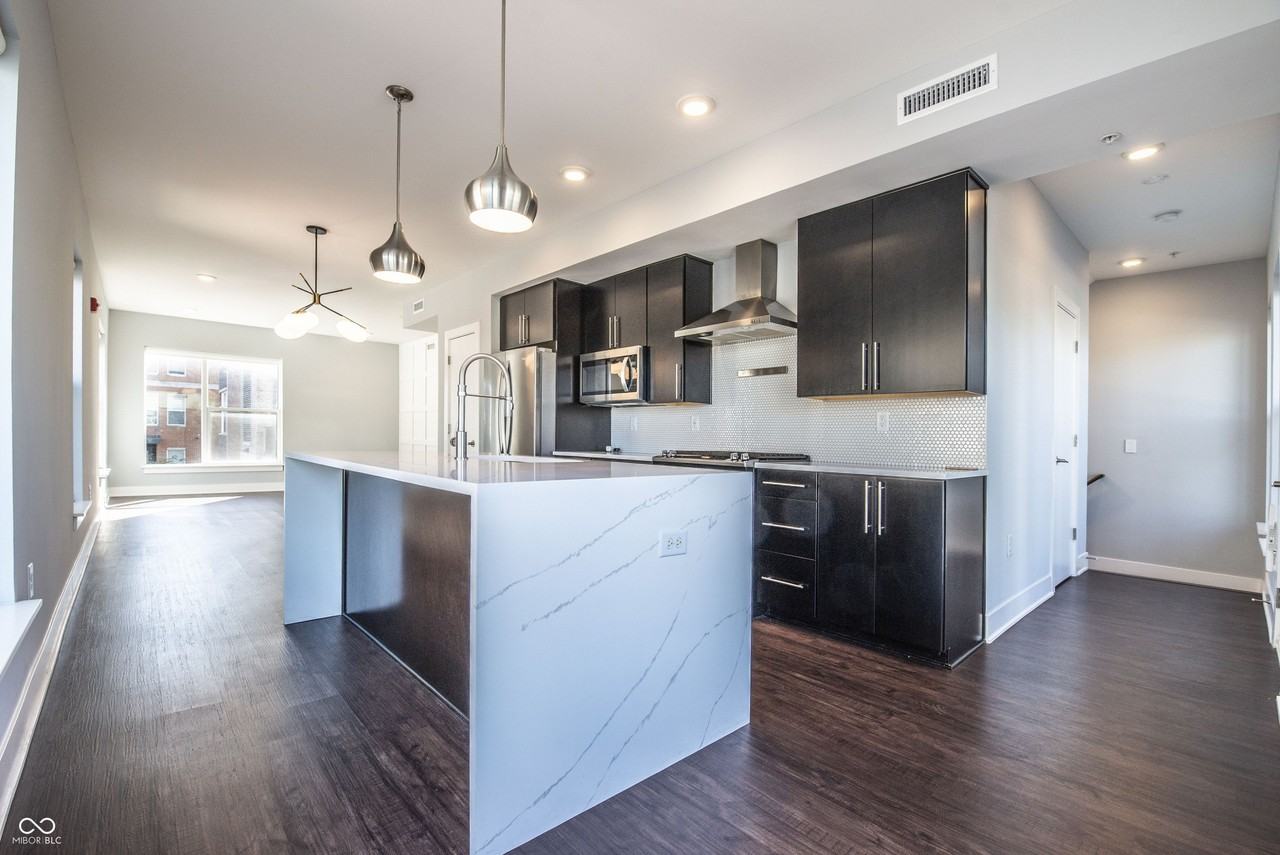 727 N Illinois St #101 - Photo 6 of 27