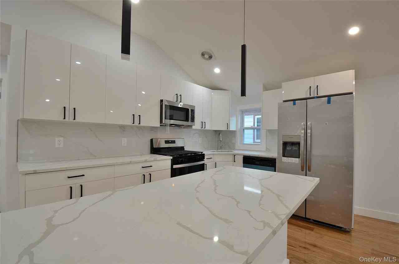 21942 112th Rd - Photo 5 of 20