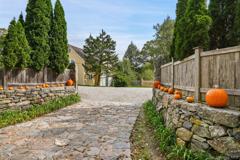 333 Hook Rd - Photo 1 of 1