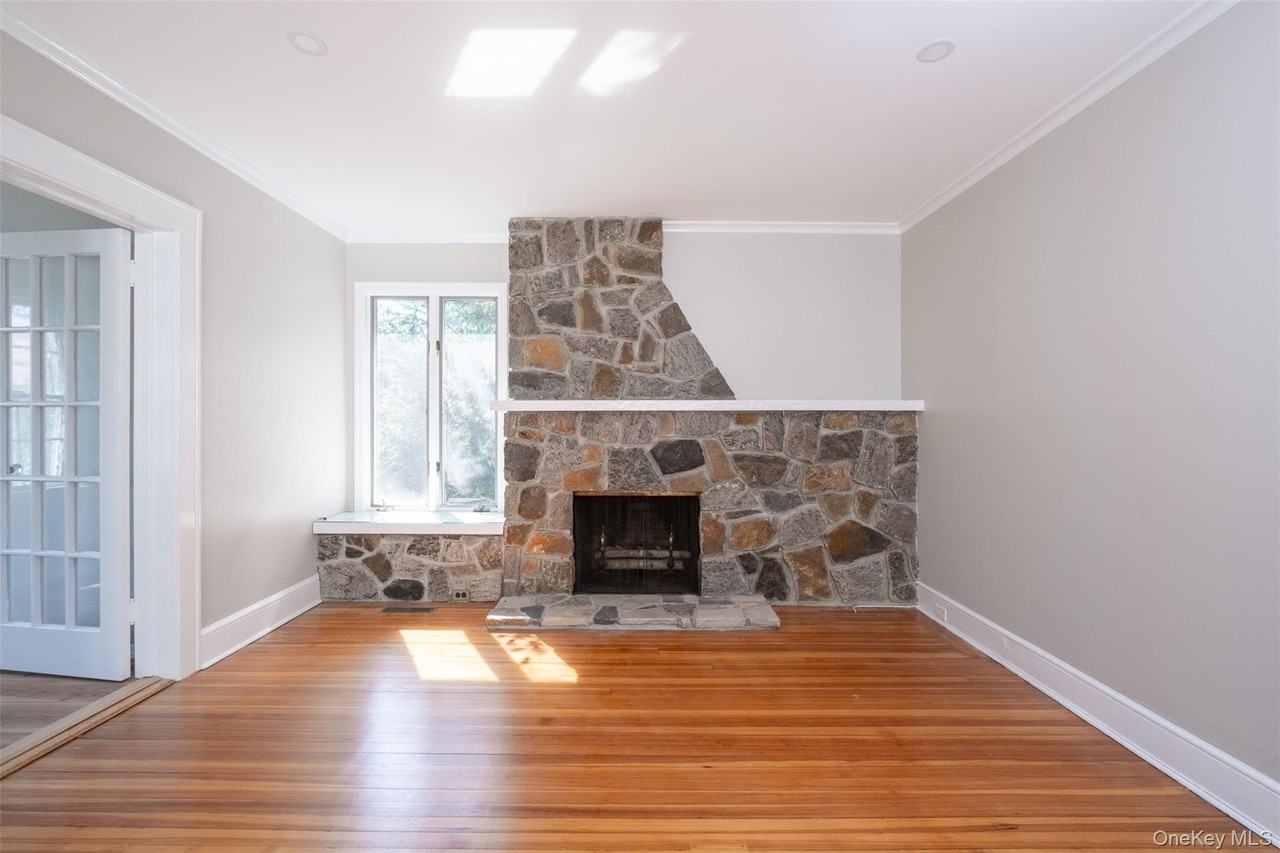 1306 Henry Ave #1 - Photo 2 of 29