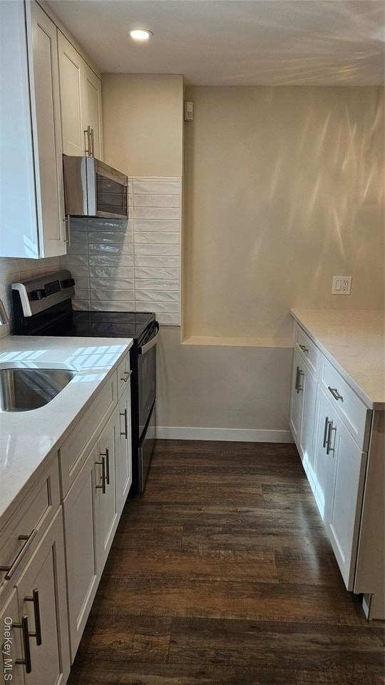 222 Main St #1 - Photo 3 of 11