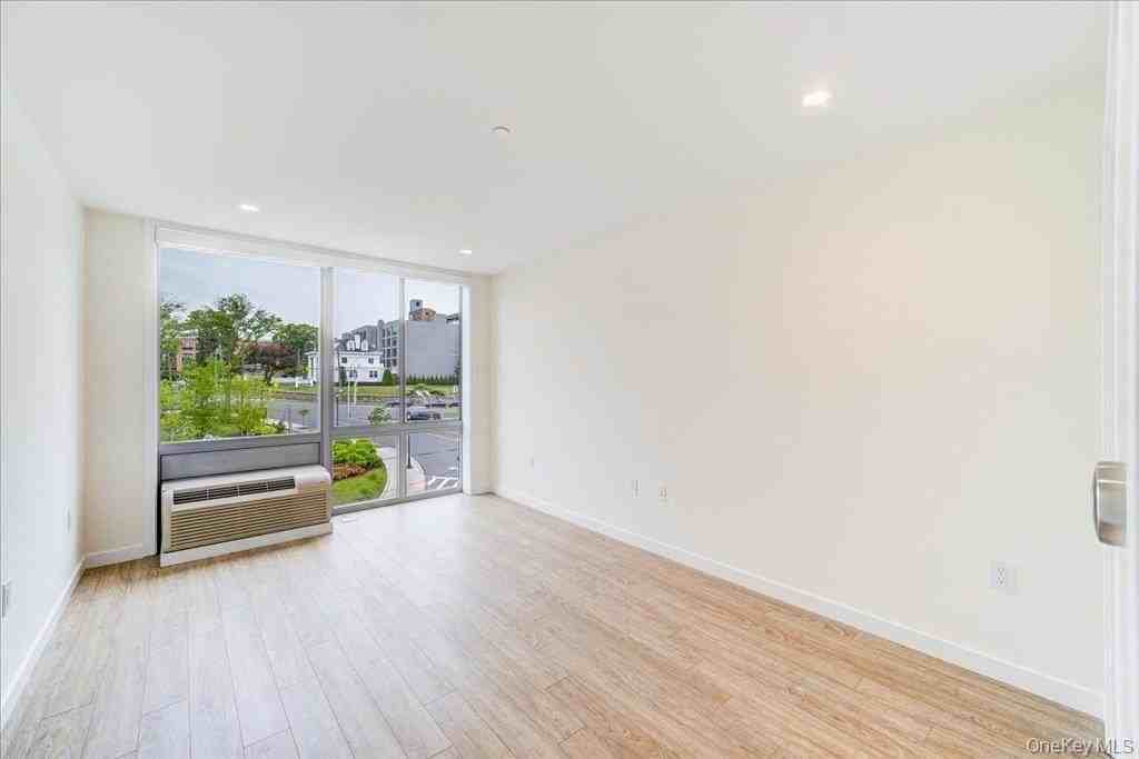 10 Dekalb Ave #505 - Photo 5 of 19